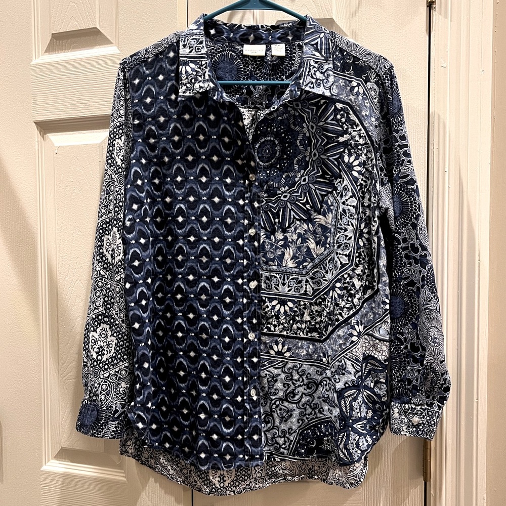 Westbound women’s petite XL long sleeve button up shirt.